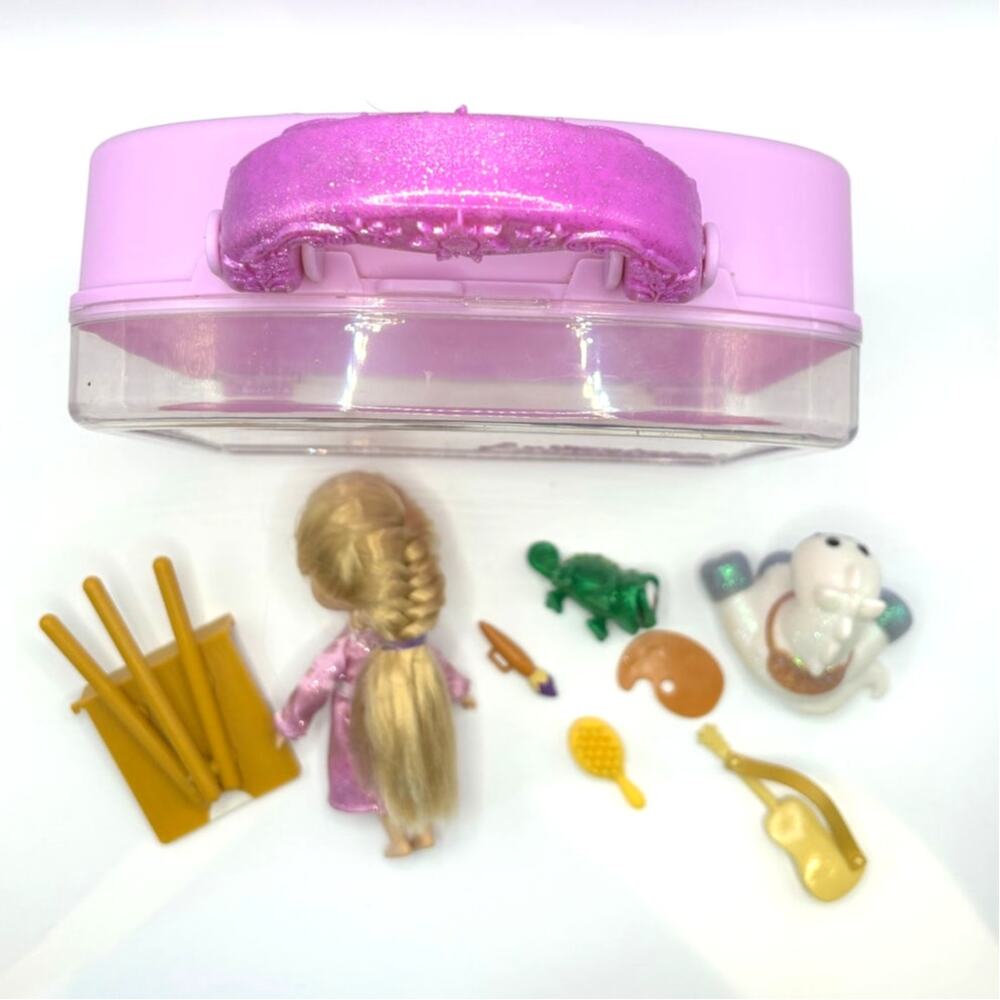 Disney Animators' Collection Tangled Rapunzel Mini Doll Play Set in Case - Picture 2 of 3
